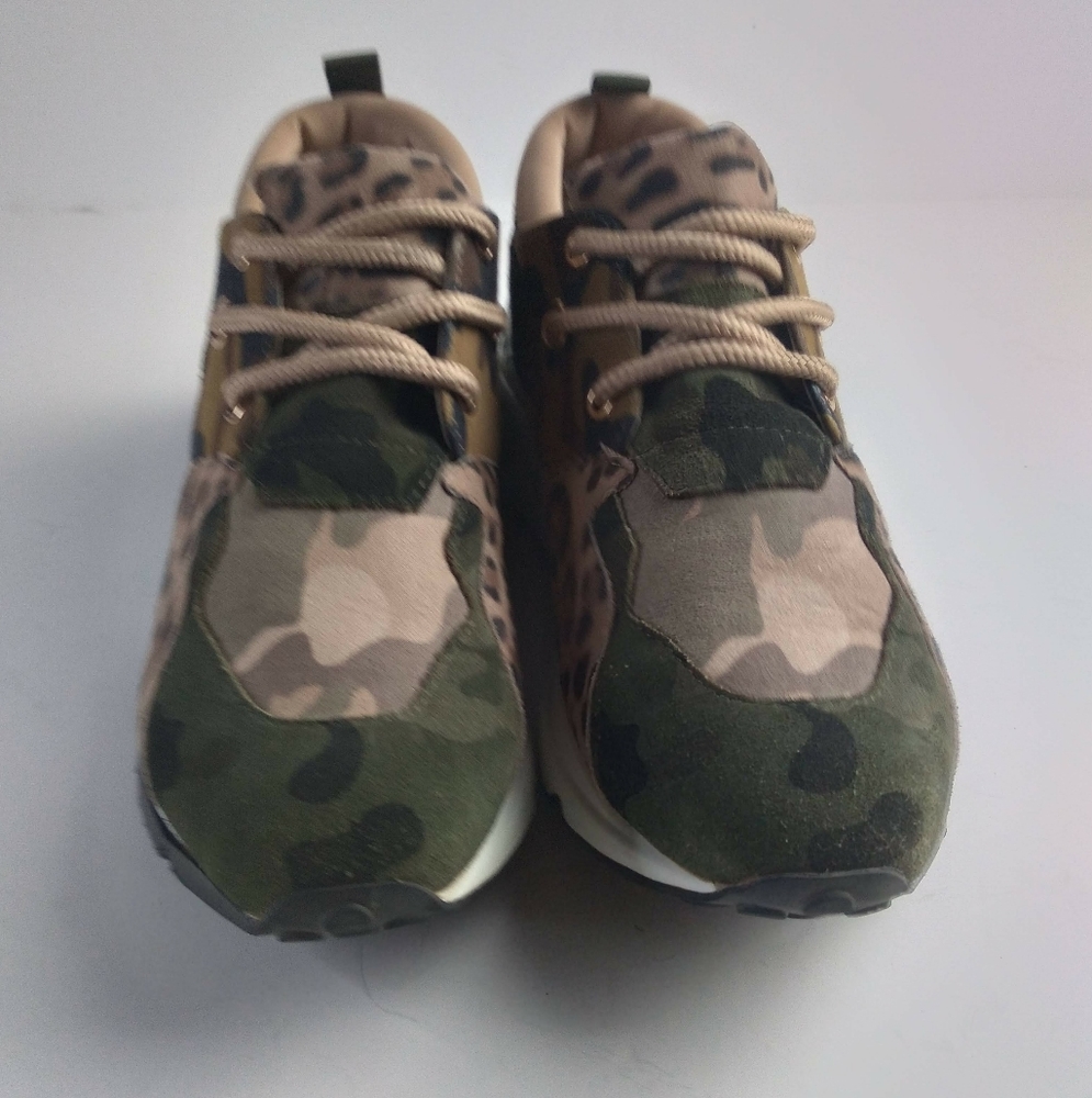 Steve Madden cliff kakki and green camo animal print p sneakers size 7.5 - Picture 2 of 10